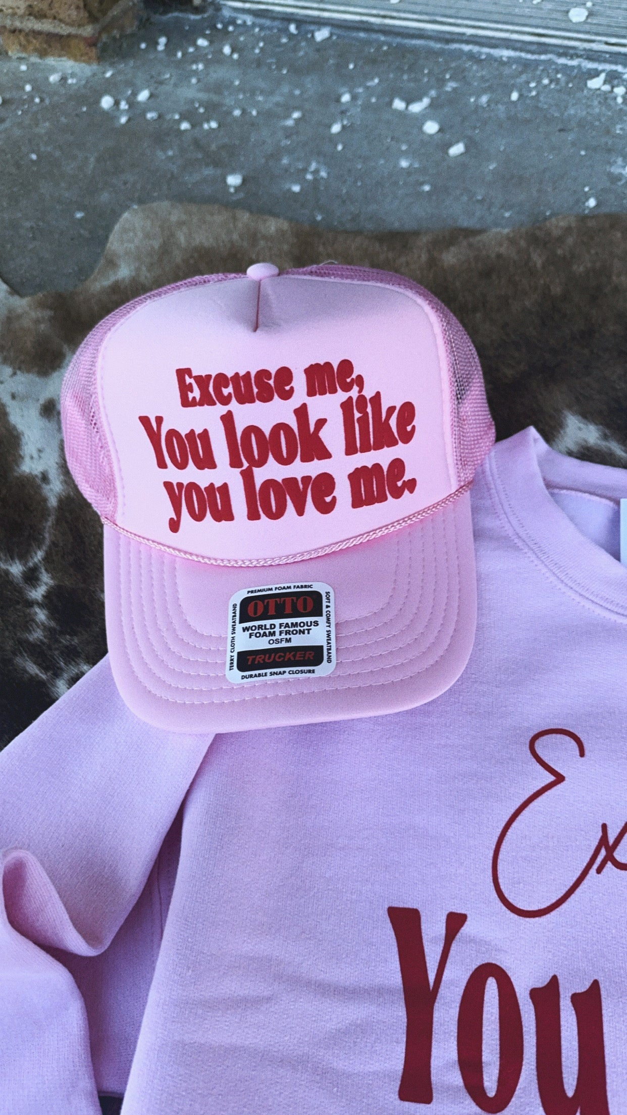 Excuse me hat